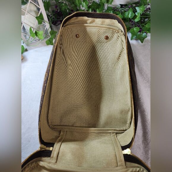 Louis Vuitton Monogram Excursion Shoe Bag with Dust Bag Excellent Condition Auth - Picture 15 of 17